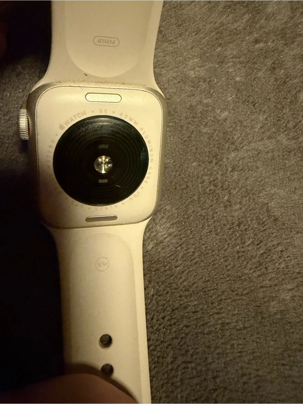 Apple Watch SE (GPS) (Second Generation)+ 2 Extra Bands